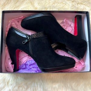 KariAng Booties Japan Exclusive Red Bottoms 7.5  24 1/2